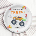 Jonge wilde en driedaagse Kinder monsternar Papieren Bordje<br><div class="desc">Jonge Wilde en Drie 3e Birthday Kinder Monster Car Trucks Birthday Paper Party Borden voorzien van een schattige en kleurrijke monsterwagen met de tekst "Young, Wilde and Three" in een modern typografiescript dat voorzien is van het nummer 3 en doedels. Onder personaliseren met jouw naam. Ideaal voor kinderen op de...</div>