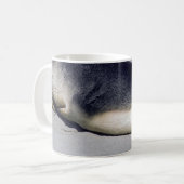 Jonge zeehond die op het strand slaapt - Australië Koffiemok (Voorkant links)