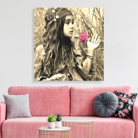 Jonge zigeuner meisje canvas print (Insitu (Woonkamer))