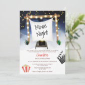 Jongekinderen in de buitenschoolse filmavond kaart (Staand voorkant)