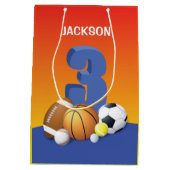 Jongen 3rd Birthday-sportzalen Medium Cadeauzakje (Achterkant)