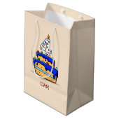 Jongen 4e verjaardag, 4 op de zoete blauwe Cake Medium Cadeauzakje (Achterkant Gekanteld)