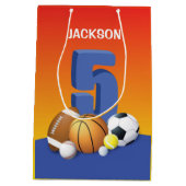 Jongen 5th Birthday Sports Balls Medium Cadeauzakje (Achterkant)