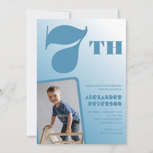 Jongen 7e verjaardag uitnodigingen Blauwe foto (Voorkant)