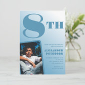 Jongen 8e verjaardag uitnodigingen Blauwe foto (Staand voorkant)