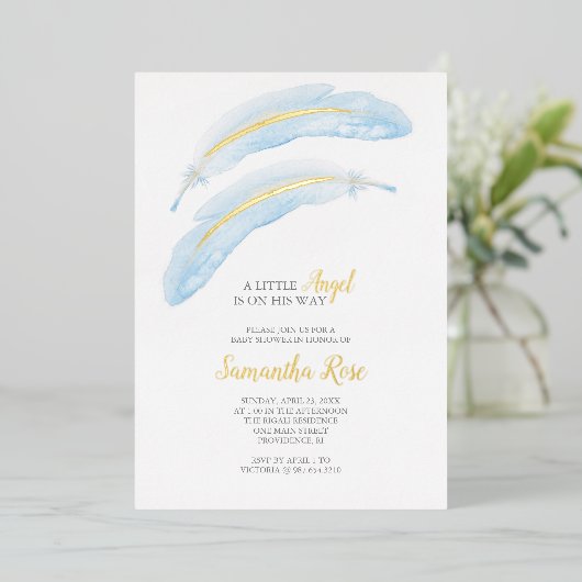 Jongen Baby shower Waterverf Blue Feather Folie Uitnodiging (Staand Voorkant)