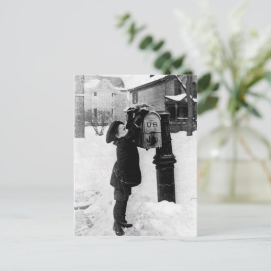  jongen bij mailbox foto briefkaart (Staand voorkant)