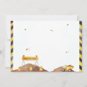 Jongen bouwt een verjaardagsuitnodiging met foto kaart (Achterkant)