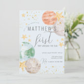 Jongen buitenruimte eerste uitnodiging op zaterdag (Staand voorkant)