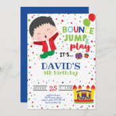 Jongen die de sprinkboten met kleurrijke trampolin kaart (Voorkant / Achterkant)