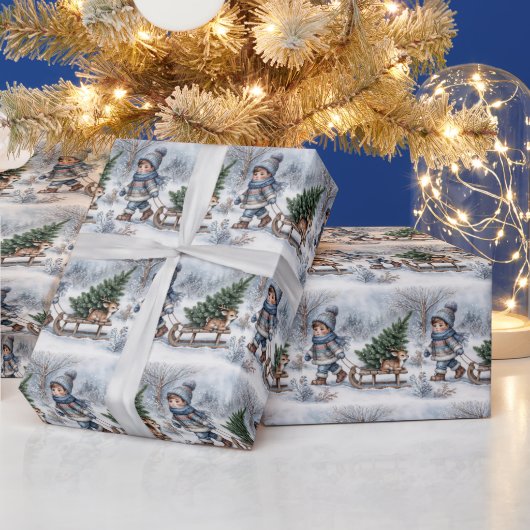 Jongen die een ouderwetse slee trekt met dennenboo cadeaupapier (Feestdagen)