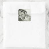 Jongen die gezicht maken vierkante sticker (Tas)