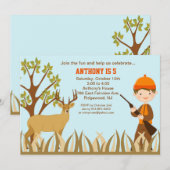 Jongen die jagen in de uitnodiging van de Bossen v (Voorkant / Achterkant)