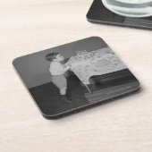 Jongen die kaarsen uitblazen bier onderzetter (Linkerzijde)