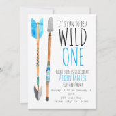 Jongen die op de eerste verjaardag een stampijl wi kaart (Voorkant)