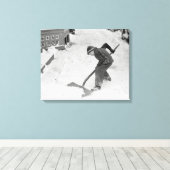 Jongen die Sneeuw schept, 1940 Canvas Afdruk (Insitu (Houten vloer))