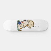 Jongen die zijn hond liefdevol omhelst | Achterkle Persoonlijk Skateboard (Horizontaal)