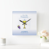 Jongen eerste communie, chalice met host en druive vierkante klok (Huis)