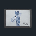 Jongen eerste Wallet Blue Giraffe met naam Drievoud Portemonnee<br><div class="desc">De portemonnee van deze schattige jongen is voorzien van een blauwe waterverf giraffe en heeft plaats voor jou om de naam van je kleine jongen toe te voegen. Ideaal voor de eerste portemonnee van je peuter! Bekijk de rest van ons collectie voor andere schattige blauwe safari dieren!</div>