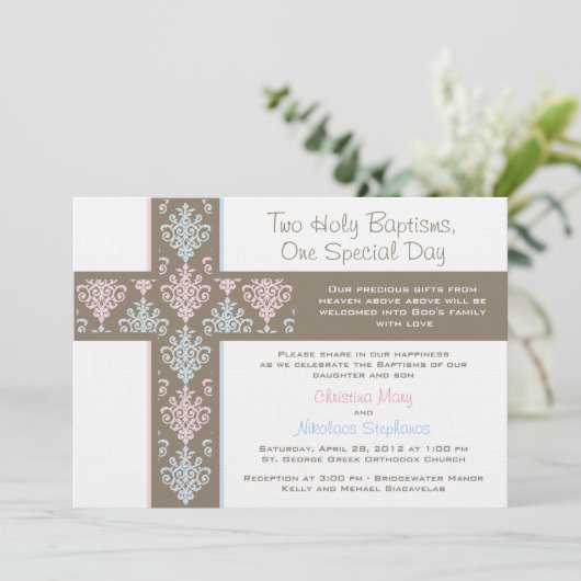 Jongen en meisje Twin Christening Uitnodiging (Staand voorkant)
