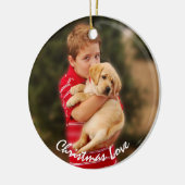 Jongen en nieuwe puppy voor Kerstmis Keramisch Ornament (Links)