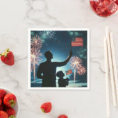 Jongen en vader met Amerikaanse vlaggen en vuurwer Servet (Insitu)