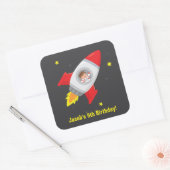 Jongen in Rocket Ship Space Verjaardagsfeestje Sti Vierkante Sticker (Envelop)