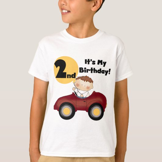 Jongen in Rode Auto 2e Verjaardag Tshirts en gesch (Voorkant)