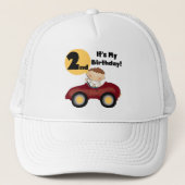 Jongen in Rode Auto 2e Verjaardag Tshirts en gesch Trucker Pet (Voorkant)