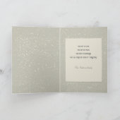  jongen in sneeuw met prettige kerstcadeautjes feestdagen kaart (Binnen)