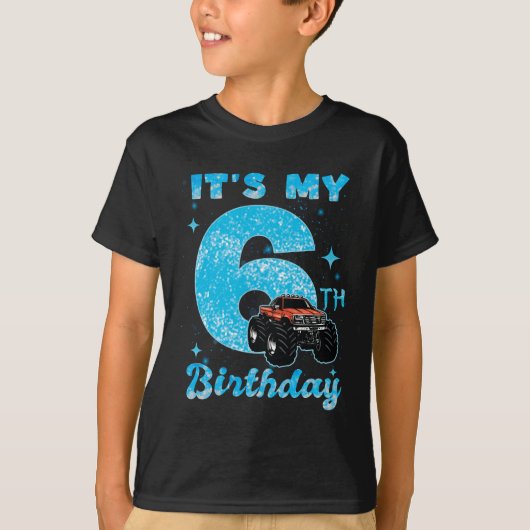 Jongen met 6 jaar oude cadeautjes, 6-jarige jongen t-shirt (Voorkant)