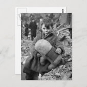 Jongen met Gevuld Dier, 1945 Briefkaart (Voorkant / Achterkant)