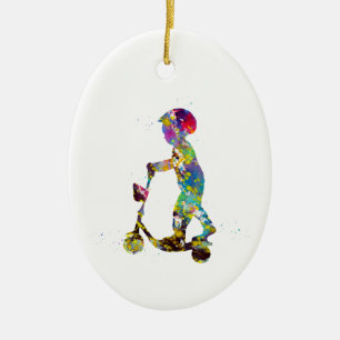 Jongen met scooter keramisch ornament
