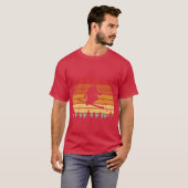 Jongen met vintage skis t-shirt (Voorkant volledig)