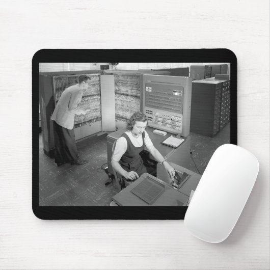 Jongen ontmoeten meisje, computerdrogen,  stijl muismat (Met muis)