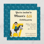 Jongen op de verjaardagsdag van de paardencartoon kaart (Voorkant / Achterkant)