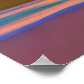 Jongen op het strand, staren naar de maan poster (Hoek)