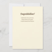 jongen op stapel boeken, afstuderen wensen aankondiging (Achterkant)