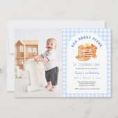 Jongen Pannenkoek Ontbijt Verjaardagsfeestfoto Kaart (Voorkant)