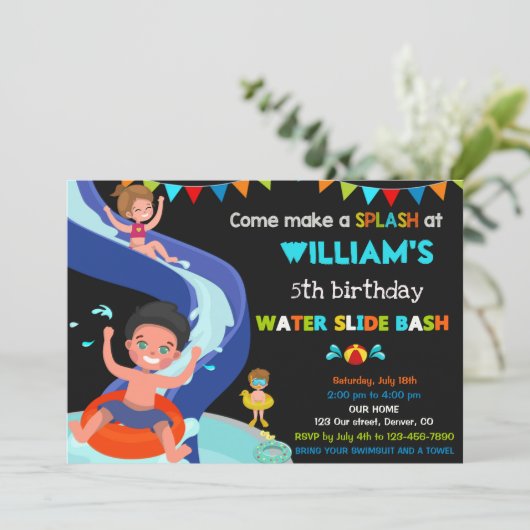 Jongen Pool party over de verjaardag van Waterslid Kaart (Staand voorkant)