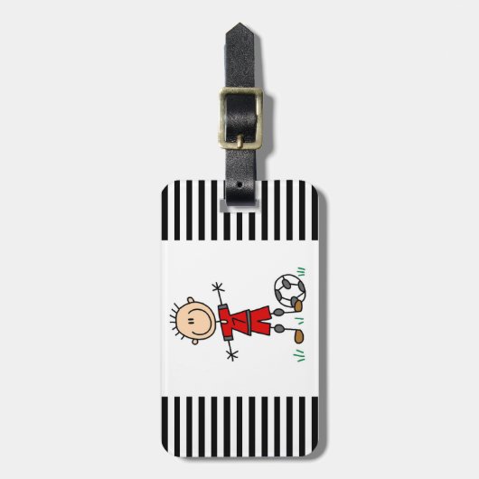 Jongen Red Uniform Soccer Player T-shirts en cadea Bagagelabel (Voorkant verticaal)