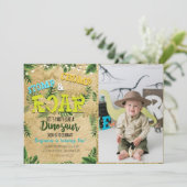 Jongen Safari Dinosaur Birthday-uitnodiging met fo Kaart (Staand voorkant)