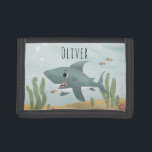 Jongen: Schudvis en naam Kinderen Drievoud Portemonnee<br><div class="desc">Dit coole kinder mapontwerp is voorzien van een cartoon van haaien met vis en zeewier en kan worden aangepast aan de naam van uw jongen. Perfect als de eerste portemonnee van een jonge oceaanliefhebber! Bekijk onze winkel voor andere leuke zeeen.</div>