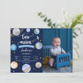 Jongen Twee De Maan Ruimte Verjaardag Foto Kaart (Staand voorkant)