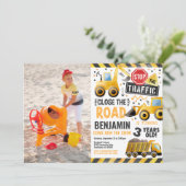 Jongen Verjaardagsfeestje Bouw Foto uitnodiging (Staand voorkant)