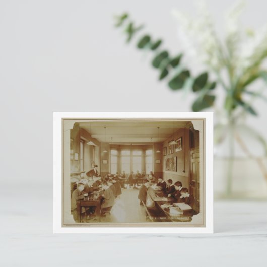 Jongen vinden plaats in het doven en het duiminsti briefkaart (Staand voorkant)