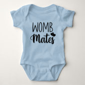 JONGEN - Womb Mates Bodysuit zwart lettertype (Voorkant)