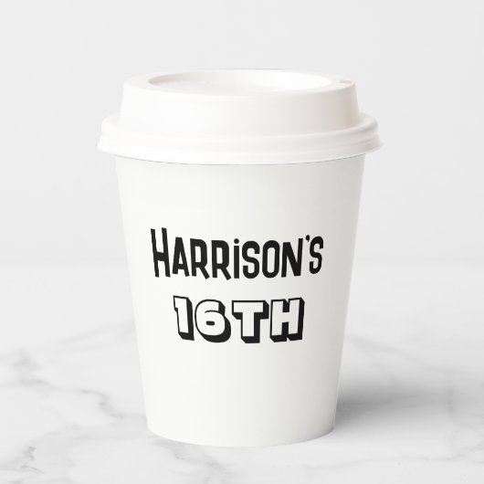 Jongens 16e verjaardag bash zwart-wit naam papieren bekers (Voorkant)