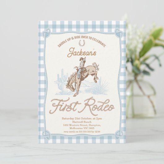 Jongens Blue Plaid Cowboy Eerste Rodeo 1e verjaard Kaart (Staand voorkant)