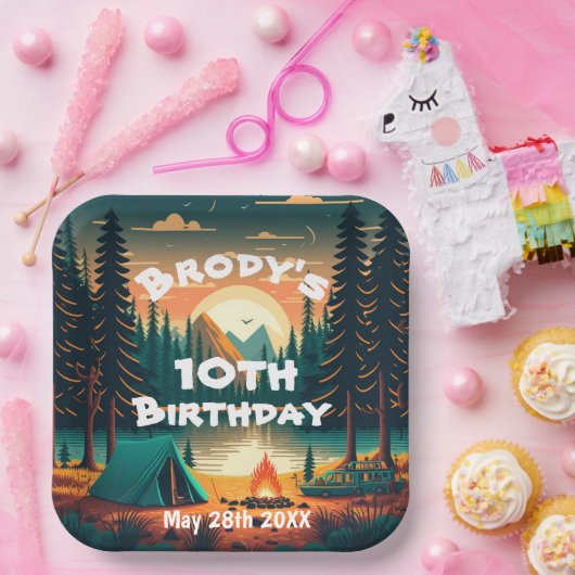 Jongens Camping Avontuur Verjaardagspapier Bord (Feest)